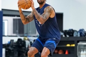 独行侠新援拉塞尔投入训练，官方发布多图展现季前备战状态