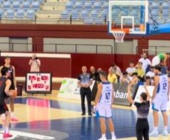 九游娱乐入口-逐渐赢得教练信任？西乙季前赛末战 余嘉豪拿下16分8板&amp;罚球9中9